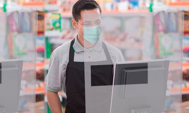 Placa de acrílico para caixa: veja como o material ajuda no ambiente de supermercado