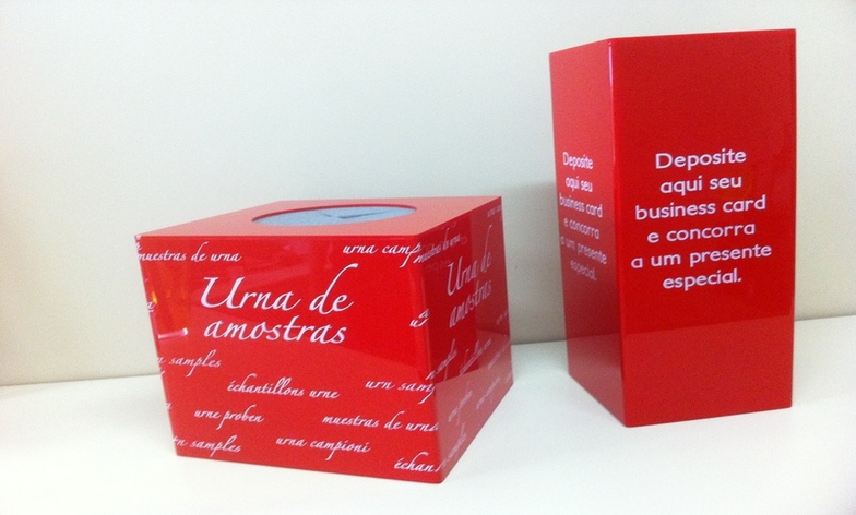 Urnas em acrílico: segurança e transparência para votações e promoções